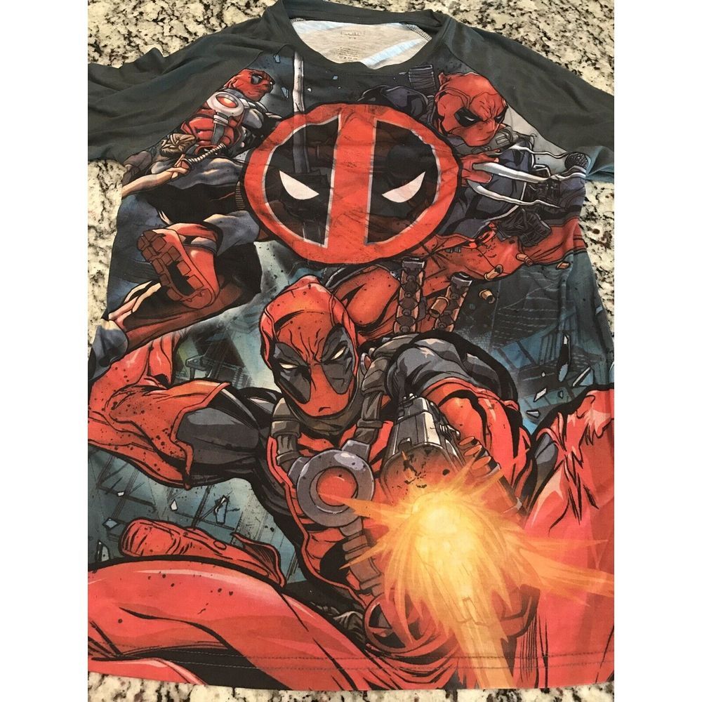 Marvel brand‎ Deadpool Double Sided Image T-shirt Men's Size Medium